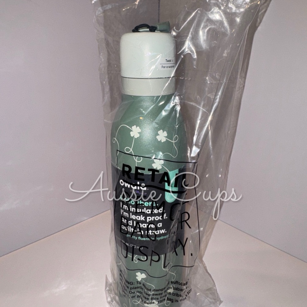 Owala Clover Achiever FreeSip Twist ColorDrop Green Floral Bottle St. Pattys